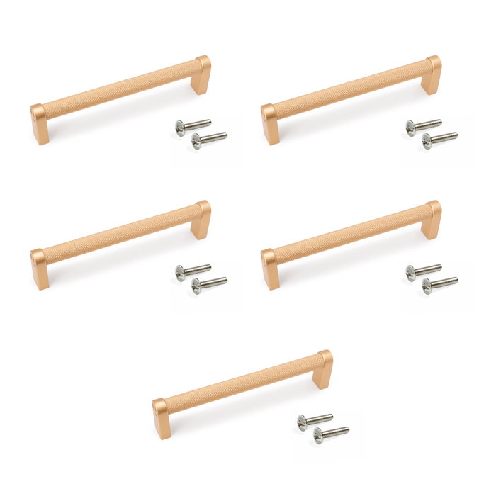 Emuca Lot de 5 poignées pour meubles Bergen, L141mm, entraxe 128mm, Aluminium , peint en or Emuca Lot de 5 poignées pour meubles Bergen, L141mm, entraxe 128mm, Aluminium , peint en or