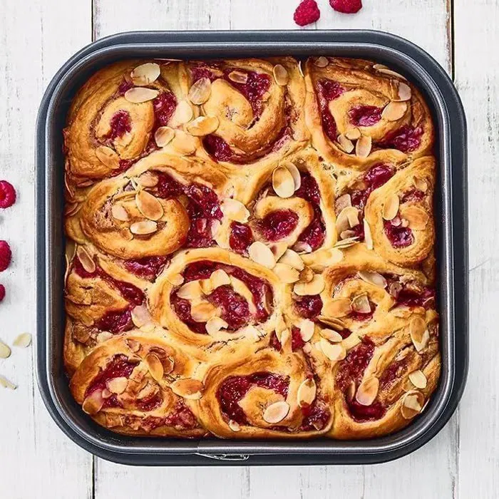 Birkmann Moule carré à fond amovible EASY BAKING 24 x 24 x 8 cm - Anti-adhésif - Acier carbone