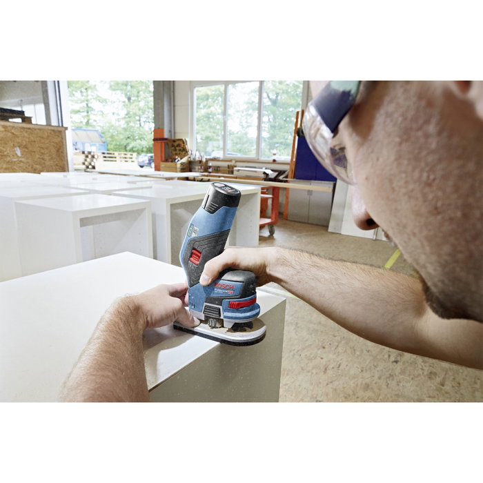 Bosch GKF 12V-8 Affleureuse sans fil