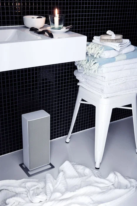 Stadler Form Anna Blanc - Chauffage d'appoint céramique compact - 1000 W / 2000 W - Thermostat intelligent - Jusqu'à 25 m² - Design par Matti Walker