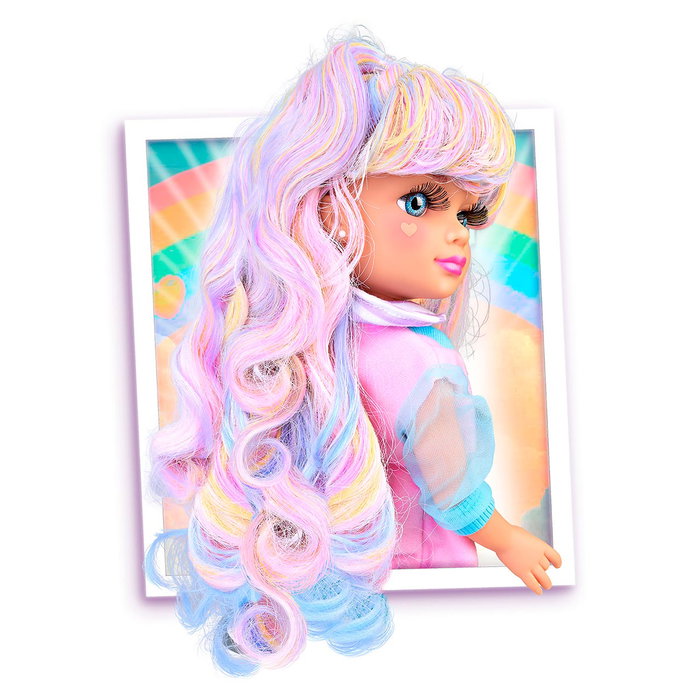 Famosa Poupée Nancy Charms In Style Nac90000 - Style Kawaii avec robe, gilet pastel, chaussettes et nu-pieds personnalisables Famosa Poupée Nancy Charms In Style Nac90000 - Style Kawaii avec robe, gilet pastel, chaussettes et nu-pieds personnalisables