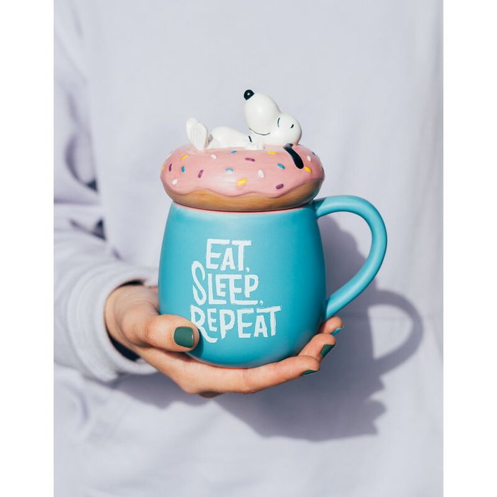 Grupo Erik Mug 3D Snoopy Donut 500 ml avec couvercle décoratif Grupo Erik Mug 3D Snoopy Donut 500 ml avec couvercle décoratif