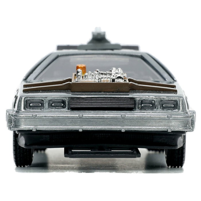JADA TOYS Replica DeLorean Time Machine Retour vers le Futur III - Modèle réduit 1:32 avec carrosserie métallique, peinture argentée et portes papillon JADA TOYS Replica DeLorean Time Machine Retour vers le Futur III - Modèle réduit 1:32 avec carrosserie métallique, peinture argentée et portes papillon
