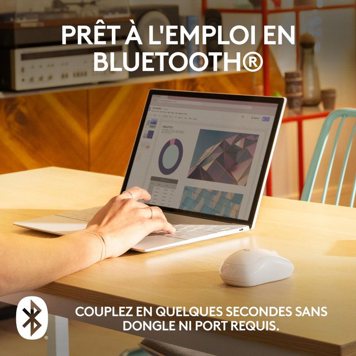 Logitech M240 Souris Bluetooth sans fil silencieuse (clic réduit 90%), autonomie 18 mois, compacte, ambidextre, compatible Windows/macOS/ChromeOS/Android