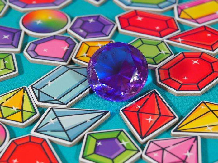 Mercurio Juego la morada maldita - Jeu de société d'observation et de rapidité en espagnol - 109 cartes, 65 gemes et 1 joyau violet