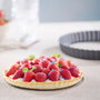 Day Moule à tarte démoulable 25 cm en acier carbonique gris