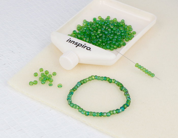 Innspiro Perles de rocaille en verre rond aurora boreale vert 3,8 mm, 500 g