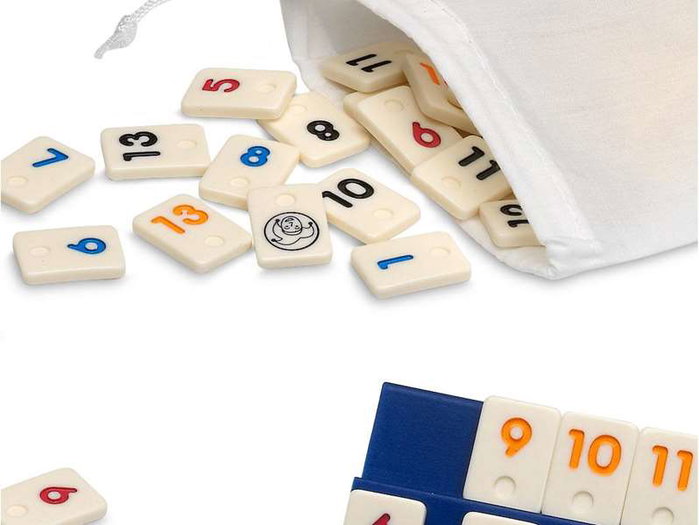Cayro Rummikub Classique en Espagnol - Jeu de Société avec Tuiles pour 2 à 4 Joueurs - Dimensions 25 x 25 x 4,5 cm