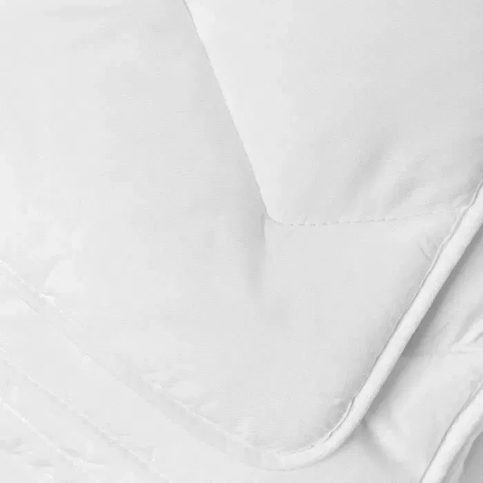 Toison D'Or Couette Bamboo 300 g/m² en viscose de bambou tempérée - Blanc - 220 x 240 cm - Naturellement antibactérienne et anallergique