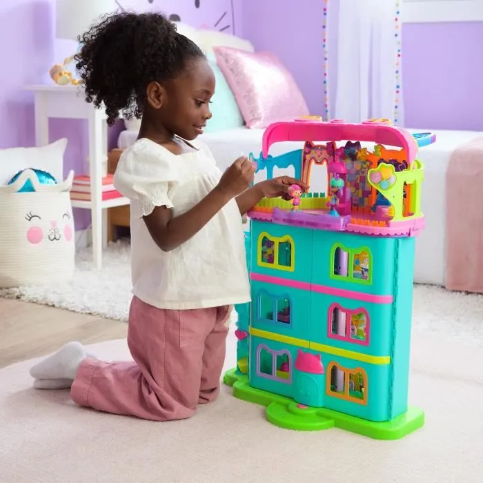 Spin Master - Gabby et la Maison Magique - Playset Roller Disco - Coffret avec Figurines Gabby et Marty, 8 Accessoires et Autocollants