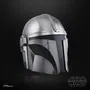 Hasbro Star Wars The Black Series Casque électronique The Mandalorian premium pour cosplay, collection, fans, 14 ans et plus