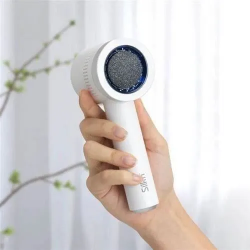 Silk'N Râpe électrique anti-callosités Vacupedi avec aspiration intégrée et 2 râpes Silk'N Râpe électrique anti-callosités Vacupedi avec aspiration intégrée et 2 râpes