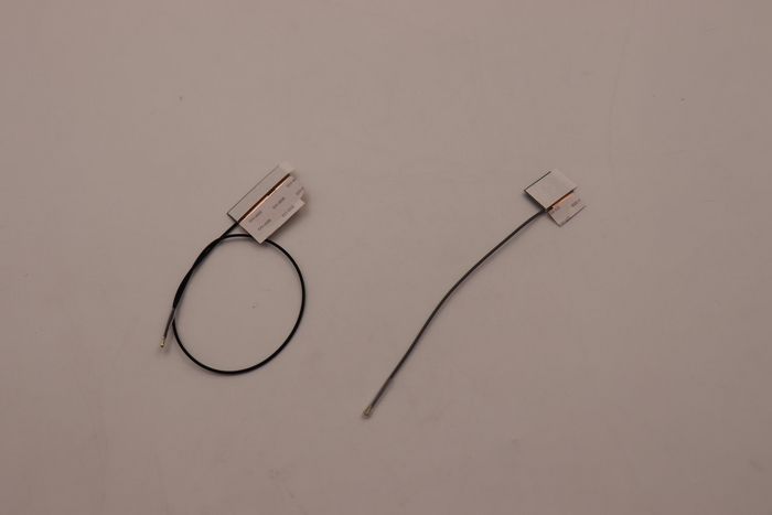 Lenovo Antenne WLAN FRU pour Amélioration Wi-Fi - Compatible avec M710s et Autres Modèles Lenovo pour Connexion Principale et Auxiliaire