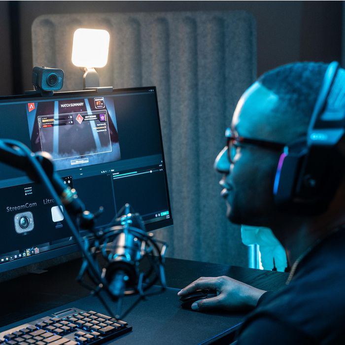 Logitech StreamCam - Caméra de streaming USB-C Full HD 1080p à 60 fps, mise au point automatique IA, verticale, pour YouTube/Twitch Logitech StreamCam - Caméra de streaming USB-C Full HD 1080p à 60 fps, mise au point automatique IA, verticale, pour YouTube/Twitch