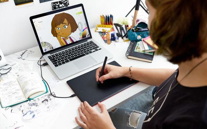Wacom One by Wacom - Tablette graphique à stylet - Taille medium (Marché EMEA) - Pour dessin, peinture et édition photo via USB - Plug and play