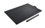 Wacom One by Wacom - Tablette graphique à stylet - Taille medium (Marché EMEA) - Pour dessin, peinture et édition photo via USB - Plug and play
