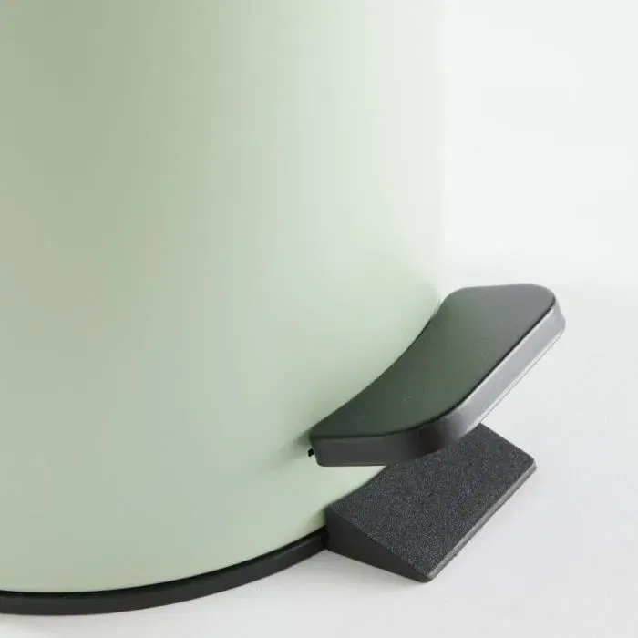Today Poubelle de salle de bain avec pédale, métal, 3 L, Ø 17 x H 25 cm, vert doux, bac intérieur plastique, gamme UTILITY, design compact sans odeurs
