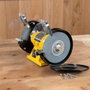 Powerplus Esmeriladora de banco + 2 meules abrasives Ø150 mm, 150 W avec câble 2 m