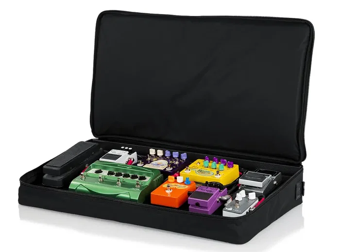 Gator GPT-PRO Pedalera en bois avec housse - Noir