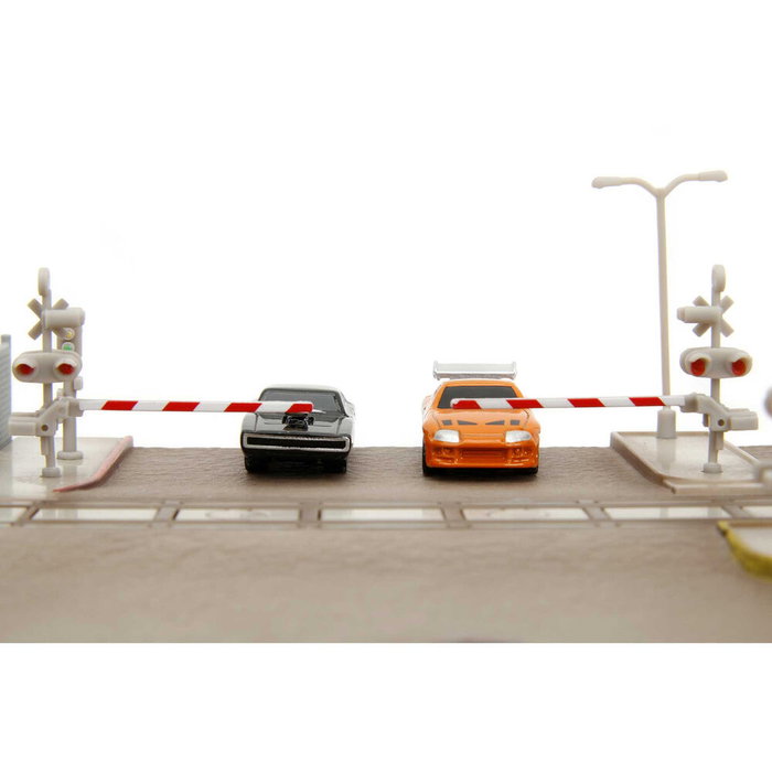 JADA TOYS Replica Diorama Train Fast & Furious avec Dodge Charger et Toyota Supra - Jouet +8 Ans