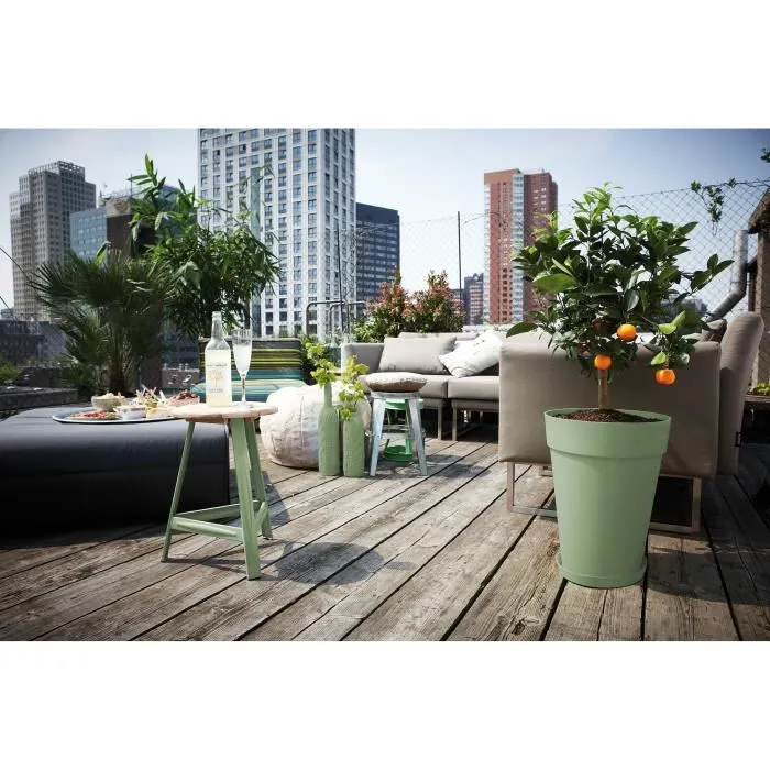 ELHO Pot de fleurs Loft Urban rond extérieur, Ø 34 x H 45 cm, 23 L, vert, fabriqué en plastique 100% recyclé avec réserve d'eau