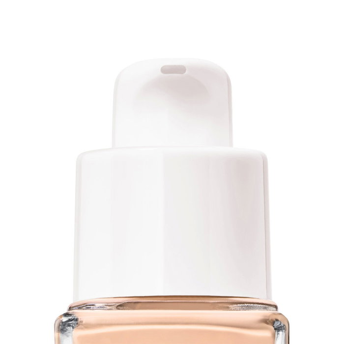 Lancôme Teint Idole Ultra Wear Care & Éclat 120N Lancôme Teint Idole Ultra Wear Care & Éclat 120N