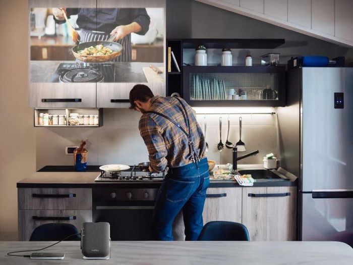 ViewSonic M1XG - Projecteur LED Ultraportable, Résolution WVGA (854x480), Bluetooth, Autonomie 4h, Haut-parleurs Harman Kardon, Compact (<1kg)