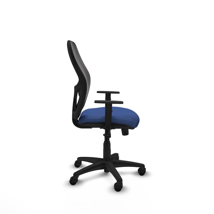 Chaise Alocén Synchro 3 positions tissu Bleu foncé Maille Noir Structure polyamide noire Accoudoir 1D Sans appui-tête Roulettes en nylon 50 mm