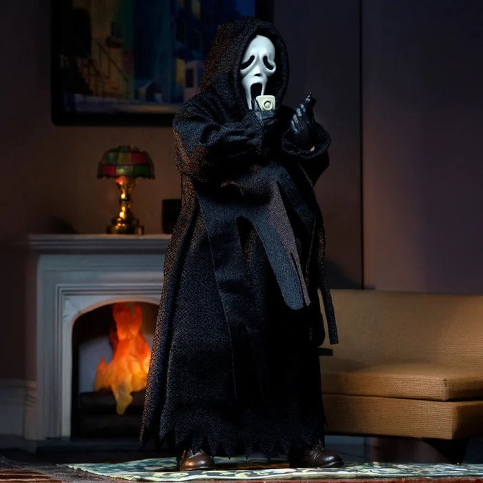 Neca Figurine Ghostface Scream 20 cm avec Vêtements et Accessoires