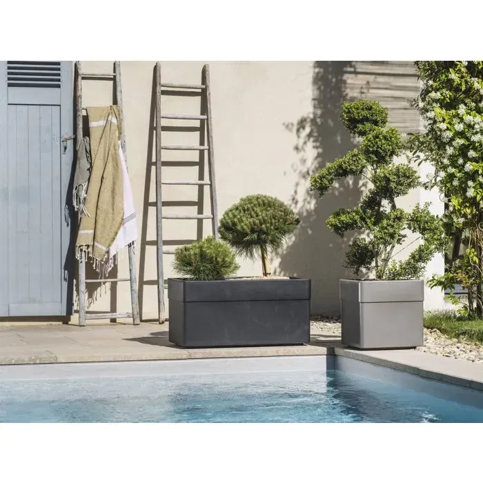 Carel Jardinière extérieure et intérieure 78 x 39 x 39 cm en résine 63 L avec roulettes et réserve d'eau, couleur taupe