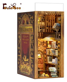 Maquette Book Nook Eternal Bookstore 23 x 11 cm