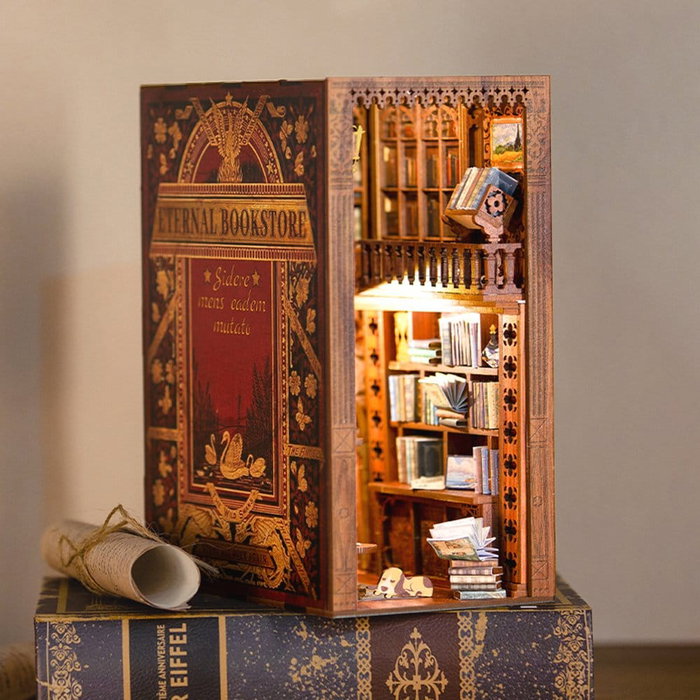 Maquette Book Nook Eternal Bookstore 23 x 11 cm