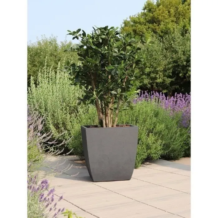 Eda Pot de fleurs Diva Basalt 42L, carré 43.5x43.5x44.2 cm, bac intérieur amovible, réservoir d'eau, design béton, gris anthracite Eda Pot de fleurs Diva Basalt 42L, carré 43.5x43.5x44.2 cm, bac intérieur amovible, réservoir d'eau, design béton, gris anthracite