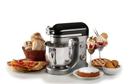 Ariete 1589/02 - Robot de cuisine 1600 W, bol inox 5.5L, mouvement planétaire, 11 vitesses, design moderne noir