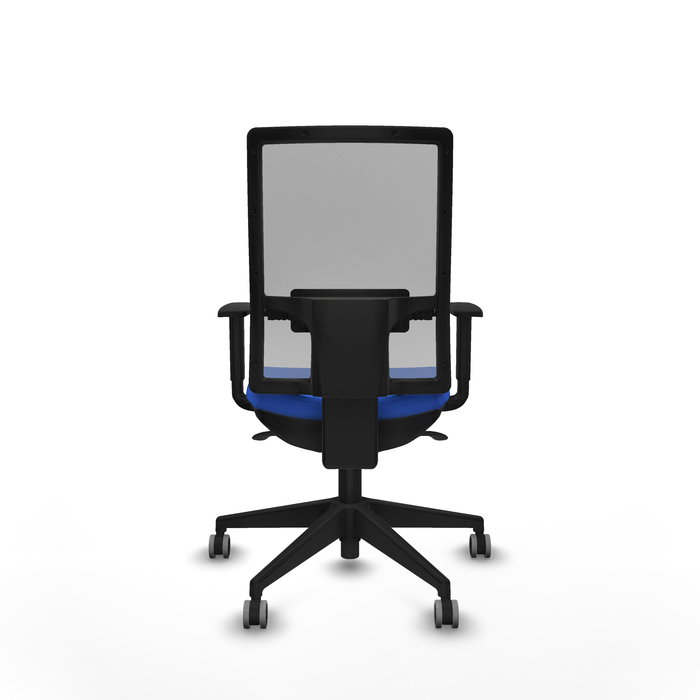 Chaise Horna Synchro 5 positions tissu Bleu Maille Gris Base pyramidale noire Accoudoir 1D Sans appui-tête Roulettes 65mm pour moquette