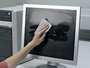 Durable SCREENCLEAN BOX 100, Boîte de 100 Lingettes Nettoyantes Humides Antistatiques pour Écrans d'Ordinateur, Laptop, Tablette, Smartphone et Surfaces Vitrées