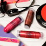 Rimmel London Baume à Joues Multifonctions Stick 'Blush 'n' Brush' #350 Écôté Rôtie 8g - Duo Crème et Pinceau pour Teint Lumineux, Vegan