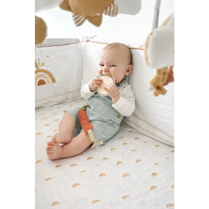 Sauthon - Tour de lit adaptable SUNLIGHT 100% coton écru motif arc-en-ciel pour lits 60x120 cm et 70x140 cm Sauthon - Tour de lit adaptable SUNLIGHT 100% coton écru motif arc-en-ciel pour lits 60x120 cm et 70x140 cm