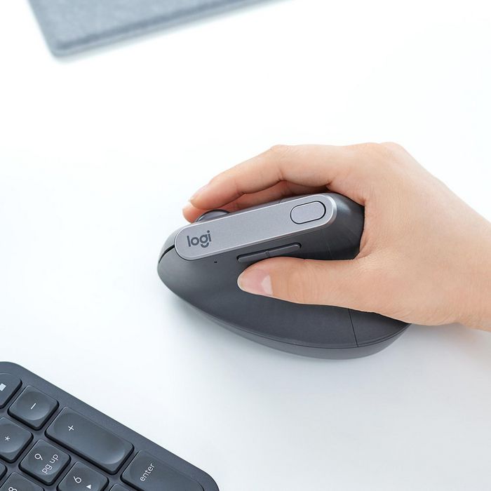 Logitech MX Vertical Souris Érgonomique Avancée sans fil, Bluetooth, USB-C Rechargeable, Capteur 4000 PPP, Angle 57° Logitech MX Vertical Souris Érgonomique Avancée sans fil, Bluetooth, USB-C Rechargeable, Capteur 4000 PPP, Angle 57°
