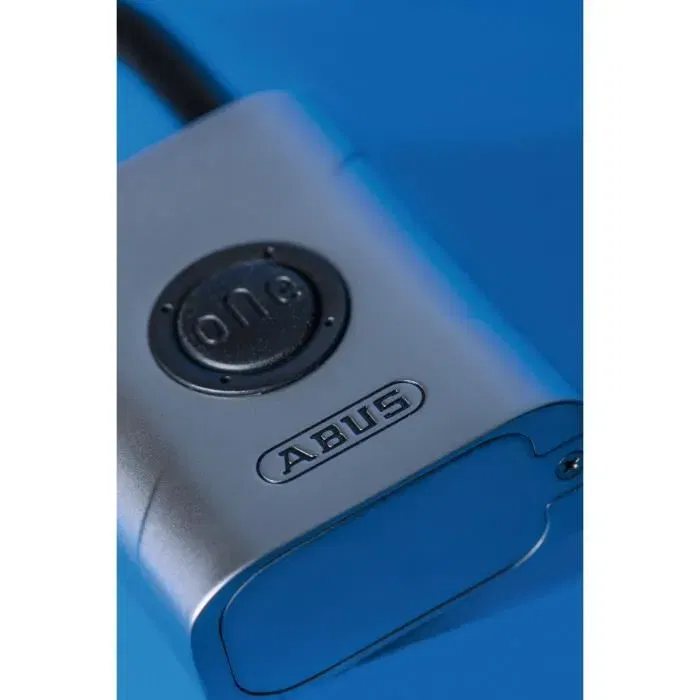 ABUS EVEROX One - Cadenas électronique Bluetooth (61/50 mm) - Sécurise vos espaces intérieurs et extérieurs avec l'application