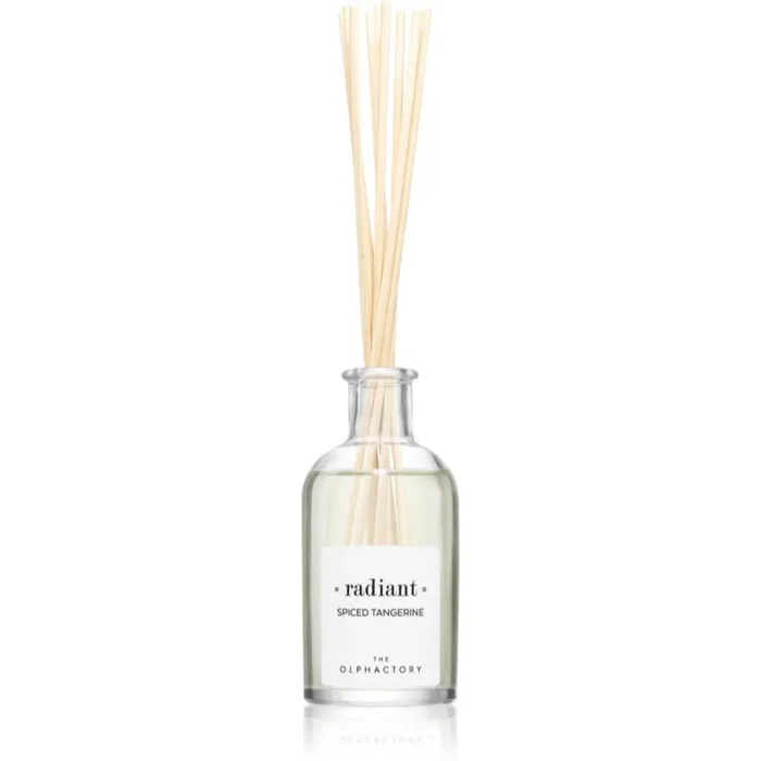 The Olphactory Diffuseur de parfum à roseaux Radiant Spiced Tangerine 100 ml The Olphactory Diffuseur de parfum à roseaux Radiant Spiced Tangerine 100 ml