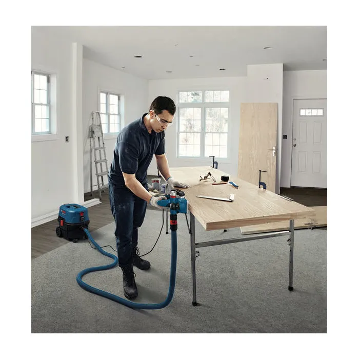 Bosch Professional Rabot Électrique Filaire GHO 20-82, 700 W, Largeur de Rabotage 82 mm, Semelle Aluminium Haute Précision, Pour Bois Tendres et Durs, Professionnel