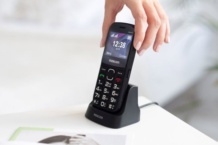 MAXCOM Téléphone mobile senior 4G avec base de chargement