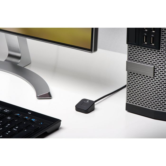 Kensington Clé à empreintes digitales de bureau VeriMark - Lecteur biométrique USB avec Windows Hello, FIDO2 WebAuthn et câble 1.2m
