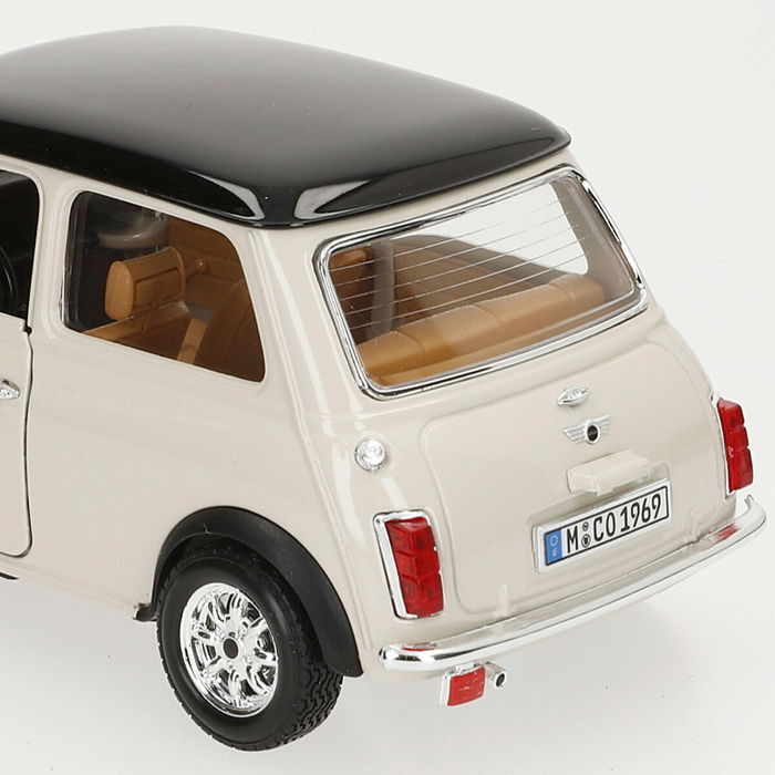 Voiture Bburago GT-Mini Cooper(1969) 1:18