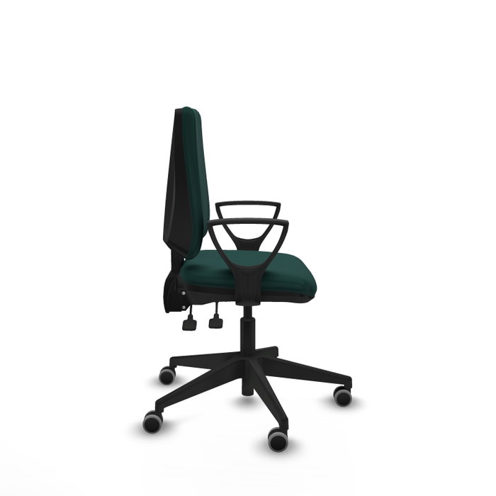 Chaise Elche Asynchrone Cuir écologique Vert foncé Base pyramidale noire Accoudoirs fixes Sans appui-tête Roulettes 65mm pour moquette Chaise Elche Asynchrone Cuir écologique Vert foncé Base pyramidale noire Accoudoirs fixes Sans appui-tête Roulettes 65mm pour moquette