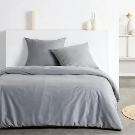 Today Essential - Parure de lit 2 personnes effet lavé gris - Housse de couette 220x240 cm et 2 taies - 100% Polyester - Pas de repassage