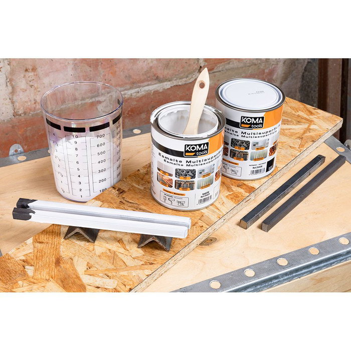 Peinture acrylique Koma Tools Noir 750 ml Satiné