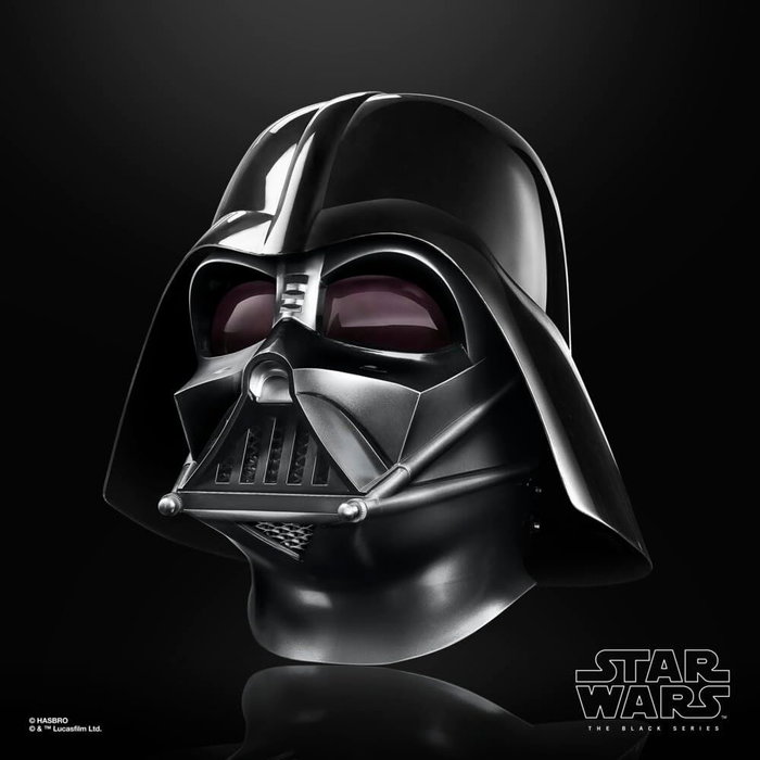 Hasbro - Replica du Casque Électronique de Darth Vader - Inspiré de Obi-Wan Kenobi - Star Wars - Décor Détailé avec Sons et Base d'Exposition