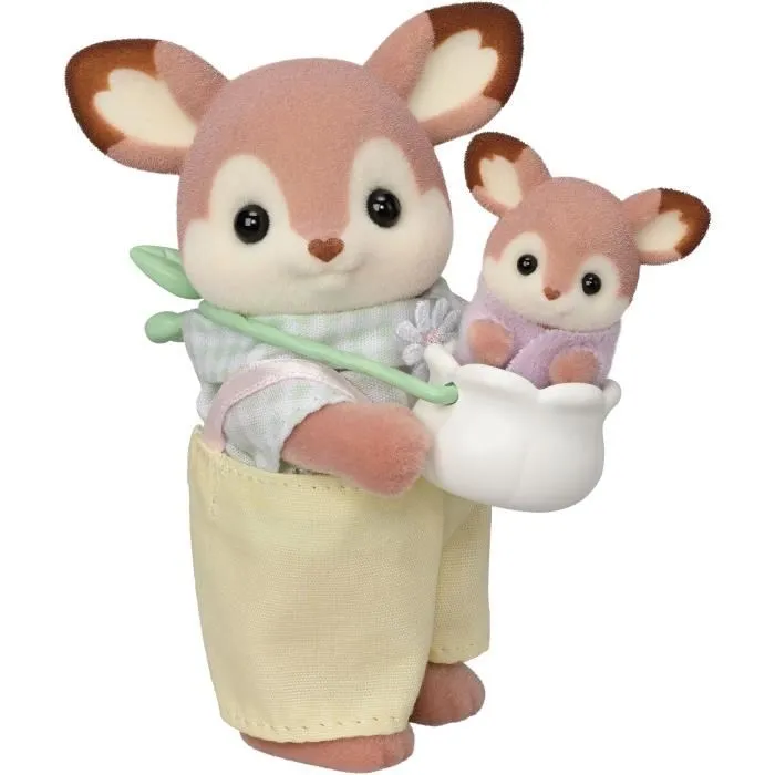 Sylvanian Families - Famille Biche 5799 - Figurines articulées avec 4 personnages et porte-bébé - Vêtements amovibles - Jeu créatif pour enfants à partir de 3 ans